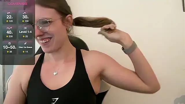 Snapshot of BustyKellyXXX chatting on February 2, 12:37 pm BustyKellyXXX online show from February 2, 12:37 pm