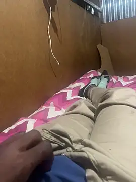 Snapshot of PAPAEXCLUSIVE_ chatting on April 1, 2:47 pm PAPAEXCLUSIVE online show from April 1, 2:47 pm