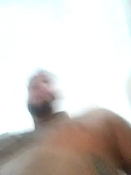 Snapshot of Frank0021 chatting on November 21, 11:36 pm Frank0021 online show from November 21, 11:36 pm