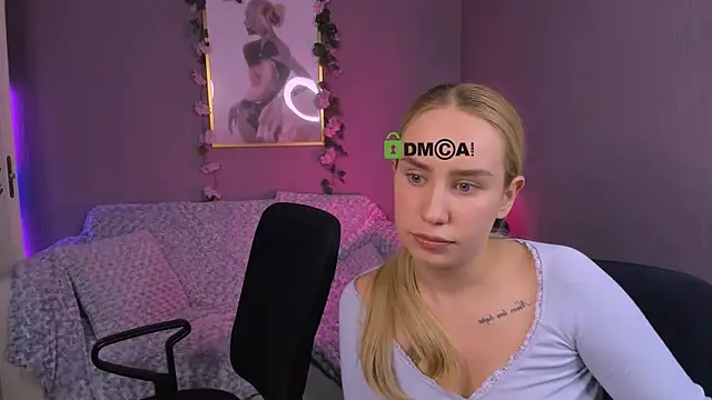 Snapshot of lorraine_carter chatting on October 4, 1:14 am lorraine carter online show from October 4, 1:14 am