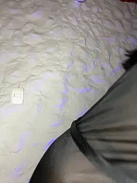 Snapshot of Maddy_w chatting on February 18, 4:19 am Maddy w online show from February 18, 4:19 am