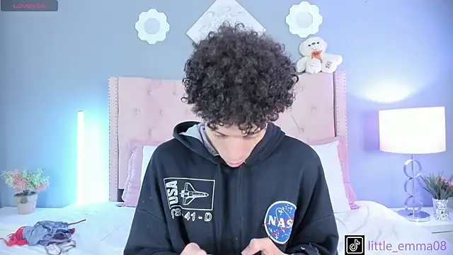 Joe And Emma online show from October 13, 10:32 pm