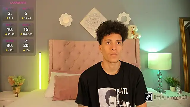 Joe And Emma online show from October 27, 8:02 pm