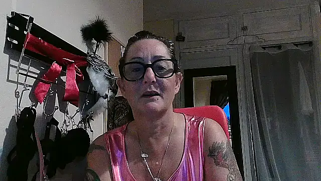 Snapshot of Mistress-Ivy51 chatting on October 20, 6:25 am Mistress-Ivy51 online show from October 20, 6:25 am