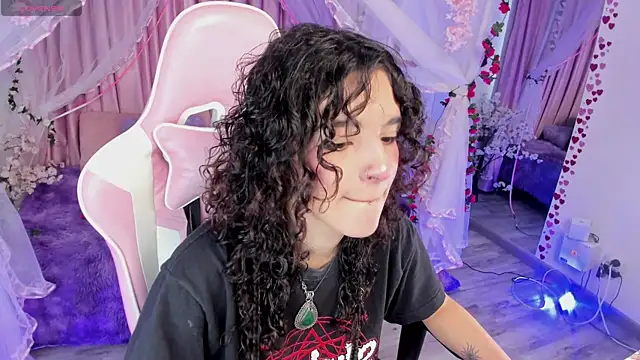 bunny curly online show from September 14, 1:32 pm
