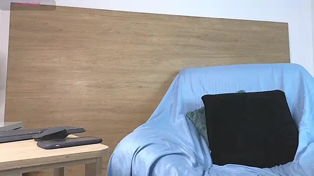 Snapshot of Stiven_Benet_ chatting on September 8, 8:19 pm Stiven Benet  online show from September 8, 8:19 pm