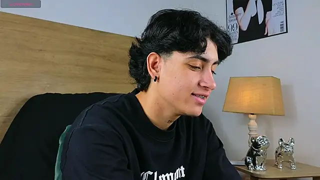 Snapshot of Stiven_Benet_ chatting on October 21, 3:13 pm Stiven Benet  online show from October 21, 3:13 pm