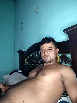 Snapshot of gomelo_19cm chatting on April 5, 5:21 pm gomelo 19cm online show from April 5, 5:21 pm