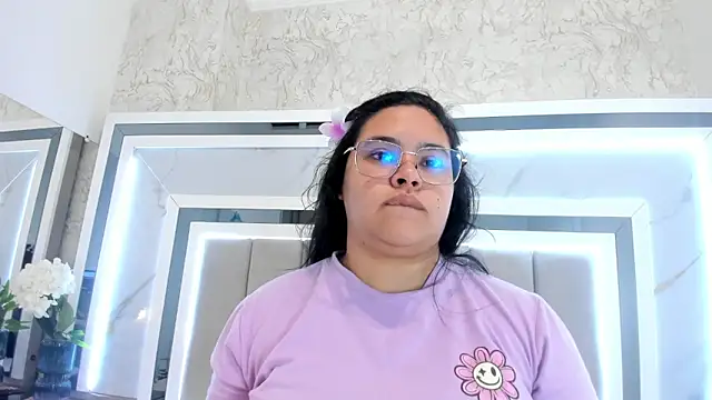 melodycharlotte online show from October 11, 11:31 am