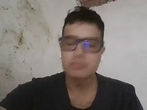 Snapshot of Quarentaoon chatting on October 12, 8:30 pm Quarentaoon online show from October 12, 8:30 pm