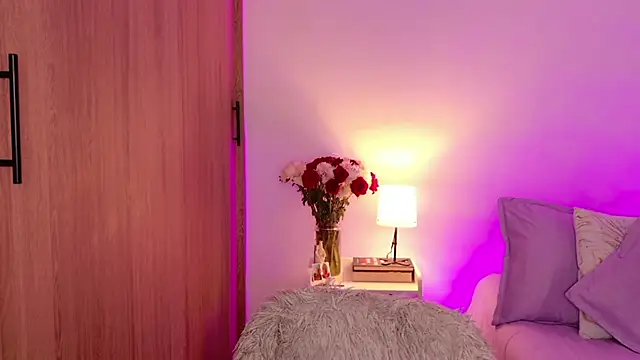 Snapshot of DulceDuarte chatting on January 12, 2:06 am DulceDuarte online show from January 12, 2:06 am