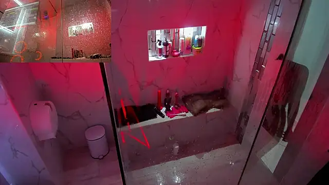 Snapshot of raven_blackk chatting on February 23, 1:03 am raven blackk online show from February 23, 1:03 am