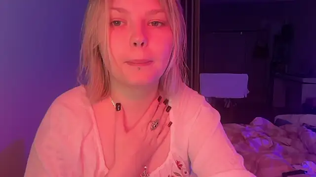 OpheliaRitz online show from December 21, 4:19 am