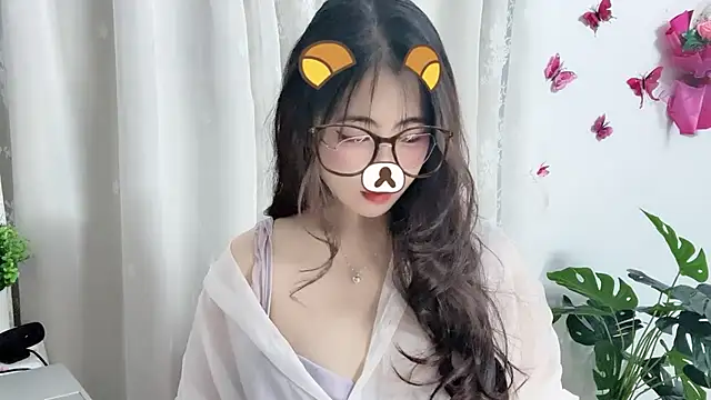 Amelia-babee online show from April 3, 9:18 am