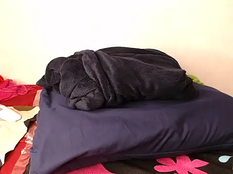 Berryangel03 online show from March 2, 5:08 am