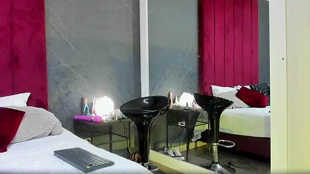 SiennaMonroe  online show from September 27, 5:40 pm