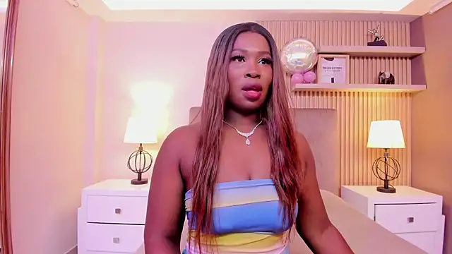 Snapshot of SerenaWinslow chatting on May 16, 12:04 pm SerenaWinslow online show from May 16, 12:04 pm