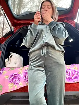 Milena-MilfaXXX online show from October 24, 4:09 am