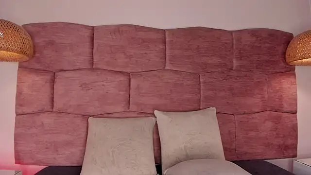 dani velvet online show from February 19, 3:02 am