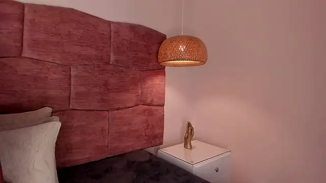 dani velvet online show from March 13, 3:02 am