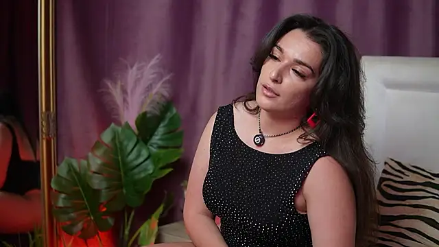 EmmaDallas online show from May 21, 7:10 pm