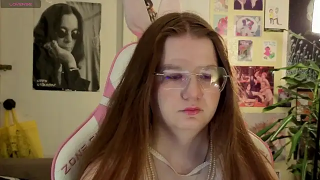 Sienna-Cow online show from October 25, 1:07 pm