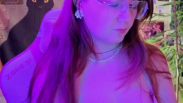 Sienna-Cow online show from April 23, 6:43 pm