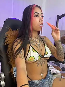 sara dias online show from January 31, 9:13 pm