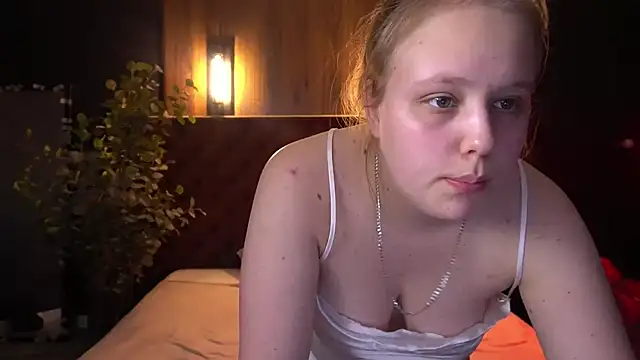 CrystallPaws online show from May 7, 5:35 am
