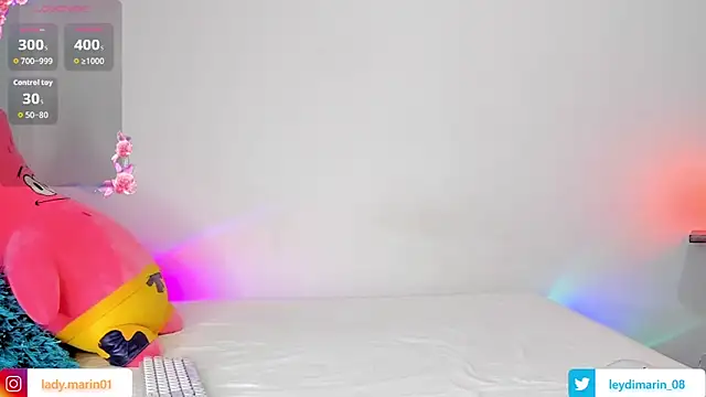 Snapshot of beauty_doll1 chatting on December 23, 11:08 am beauty doll1 online show from December 23, 11:08 am