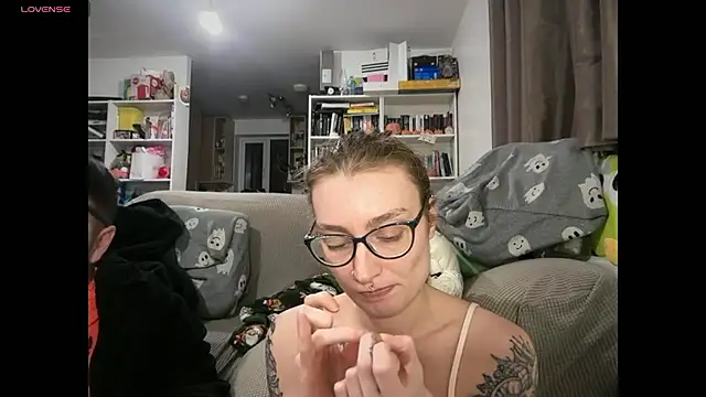 Snapshot of harleyblair chatting on February 26, 9:36 pm harleyblair online show from February 26, 9:36 pm