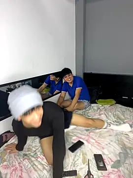 Kailertwink online show from October 21, 5:19 am