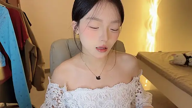 Robin-o3 online show from October 2, 3:41 pm