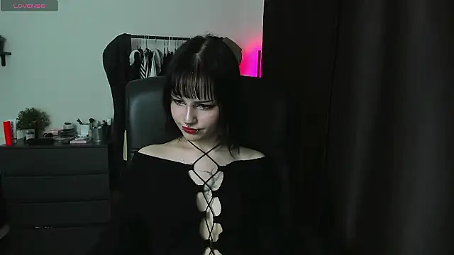 Snapshot of LiyaLuna chatting on March 11, 3:40 pm LiyaLuna online show from March 11, 3:40 pm