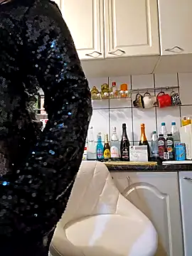 ShineBright88 online show from October 24, 8:05 pm