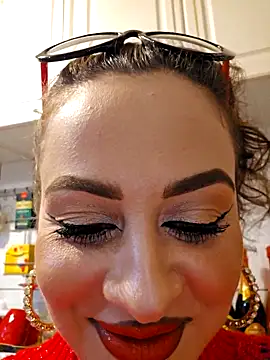 ShineBright88 online show from February 17, 8:59 pm