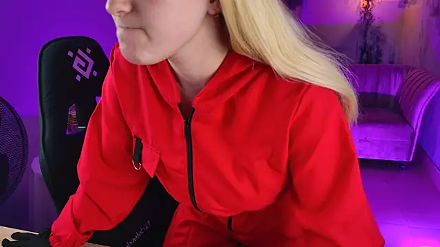 Stef Nicks online show from September 27, 5:12 am