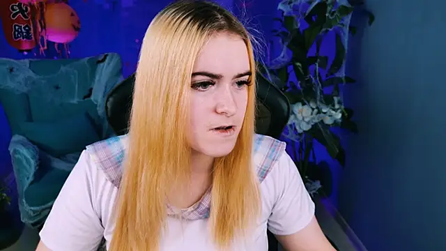 Stef Nicks online show from October 21, 9:10 am