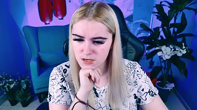 Stef Nicks online show from November 6, 9:21 am