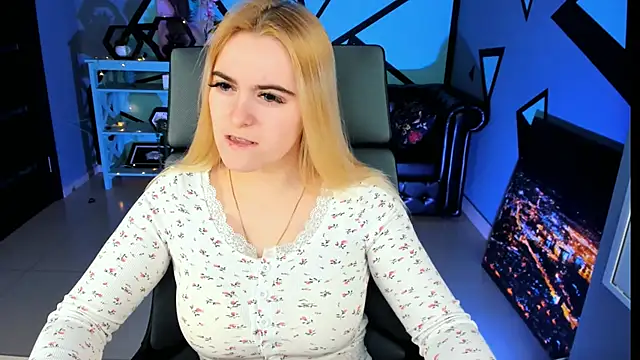 Stef Nicks online show from February 21, 9:10 am