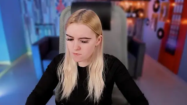 Stef Nicks online show from February 22, 5:30 am