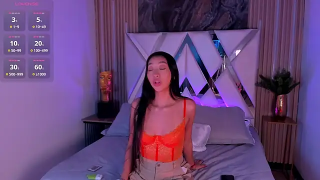 Sussyrosse  online show from December 4, 9:45 pm