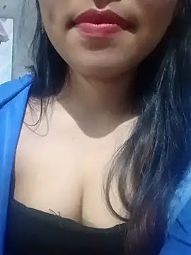 Snapshot of Kieu122 chatting on June 10, 11:42 am Kieu122 online show from June 10, 11:42 am