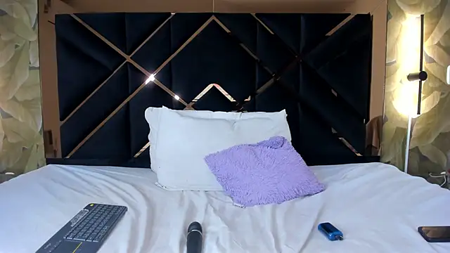 AliciaJerez1 online show from October 8, 8:34 am