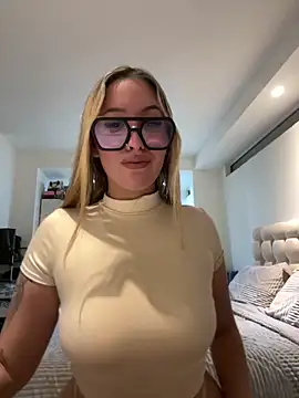 miagarcia250 online show from May 6, 3:24 am