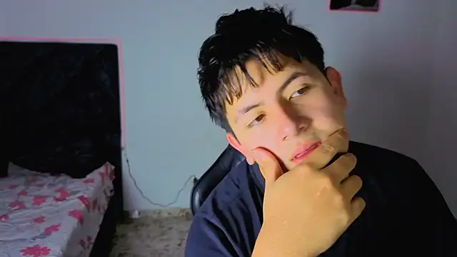 Snapshot of Ryan_Doretti chatting on November 14, 12:59 pm Ryan Doretti online show from November 14, 12:59 pm