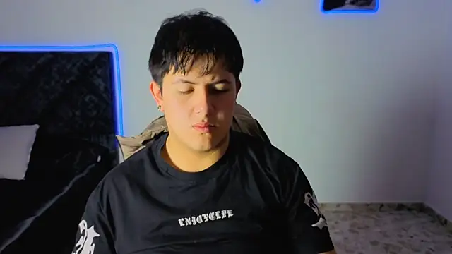 Snapshot of Ryan_Doretti chatting on November 20, 10:26 am Ryan Doretti online show from November 20, 10:26 am