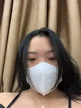 Snapshot of Thuylinh05 chatting on October 6, 5:43 pm Thuylinh05 online show from October 6, 5:43 pm