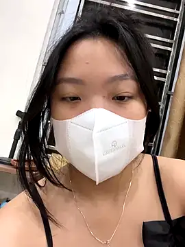 Snapshot of Thuylinh05 chatting on October 11, 11:31 am Thuylinh05 online show from October 11, 11:31 am