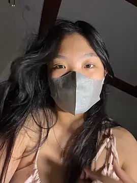 Snapshot of Thuylinh05 chatting on October 13, 6:19 pm Thuylinh05 online show from October 13, 6:19 pm